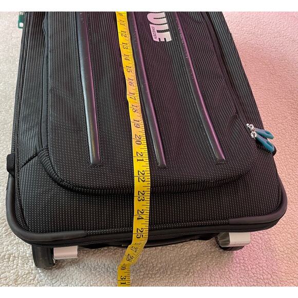 Thule Crossover 25Inch Rolling Backpack Weekend Luggage good condition - Picture 13 of 14